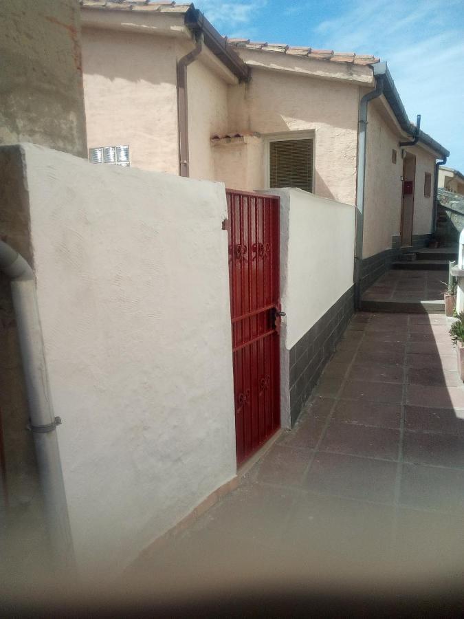 Al Mare, Al Sole, Si', Ma Nella Casa Del Minatore Buggerru Εξωτερικό φωτογραφία
